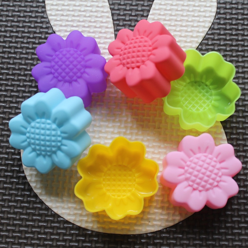 6 Pcs Set Non-Stick Flower Des - đánh giá và giá Soap Making Kits